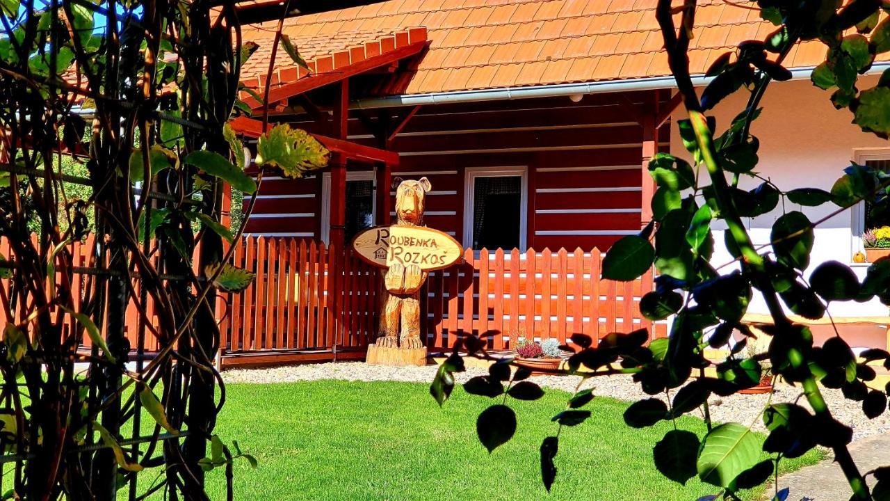 Roubenka Rozkos Villa Nové Město nad Metují Bagian luar foto