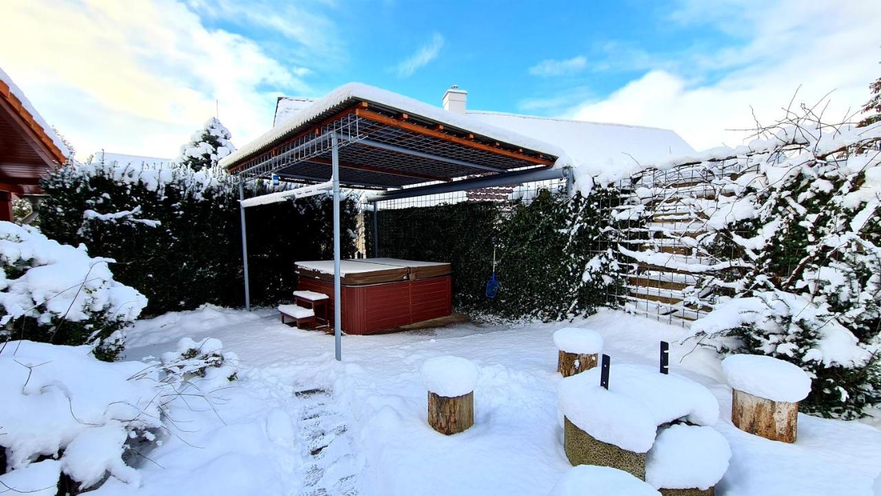 Roubenka Rozkos Villa Nové Město nad Metují Bagian luar foto